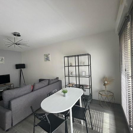 City & Cosy, Lyon Charcot- Wifi - Lave Linge - Balcon - Parking Exterior foto