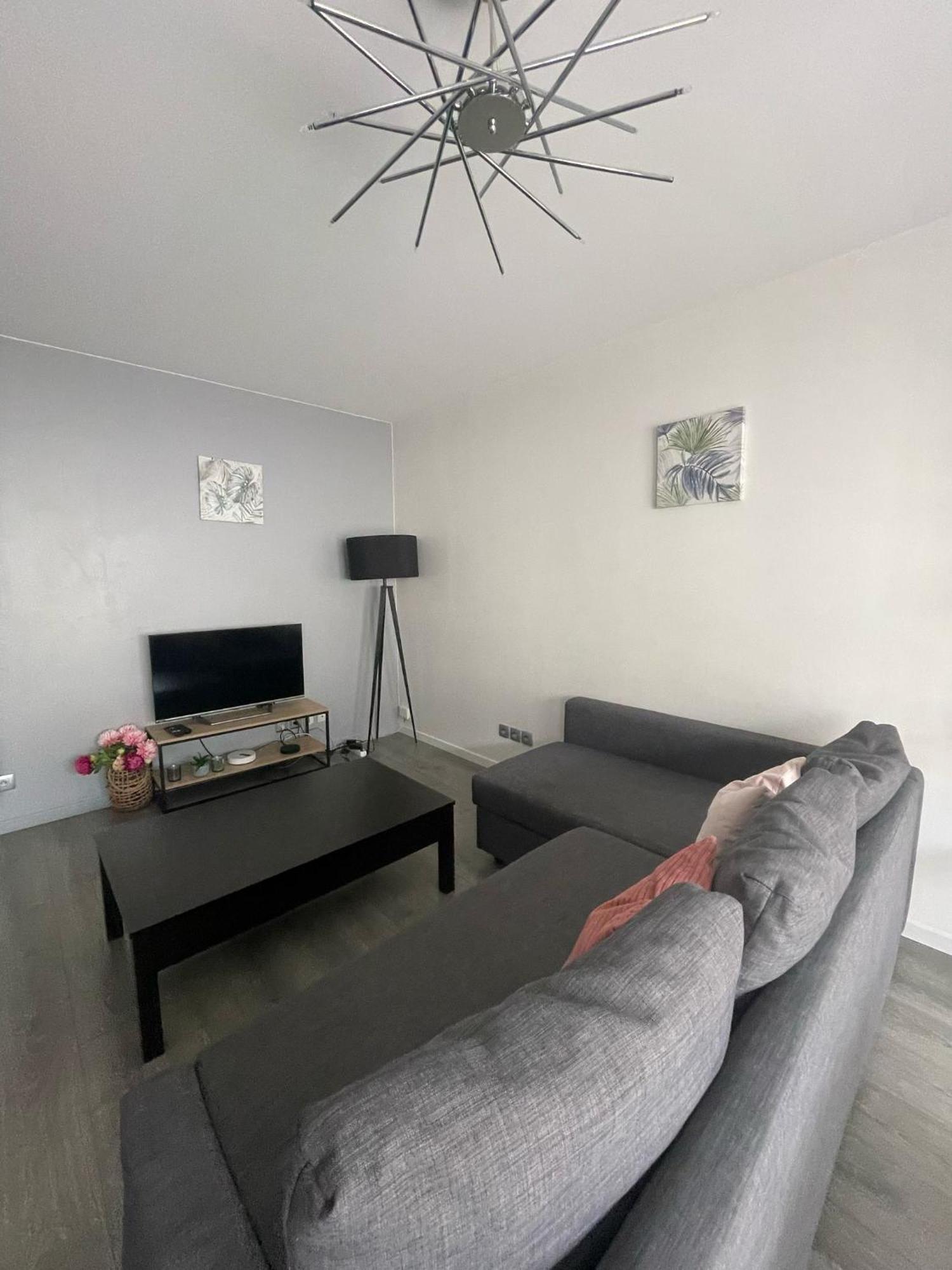 City & Cosy, Lyon Charcot- Wifi - Lave Linge - Balcon - Parking Exterior foto